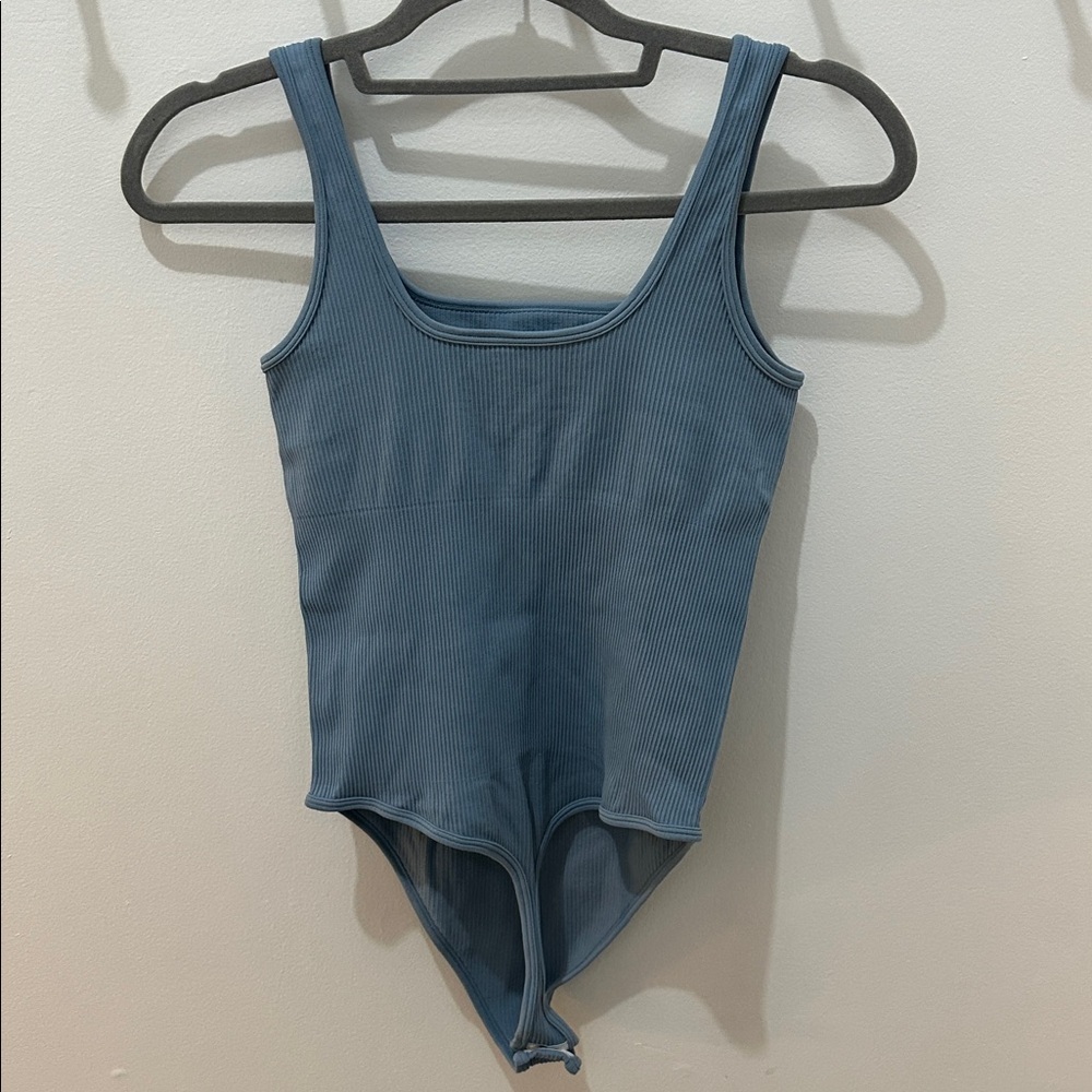 OQQ Compression Ribbed Bodysuit - Picture 3 of 3